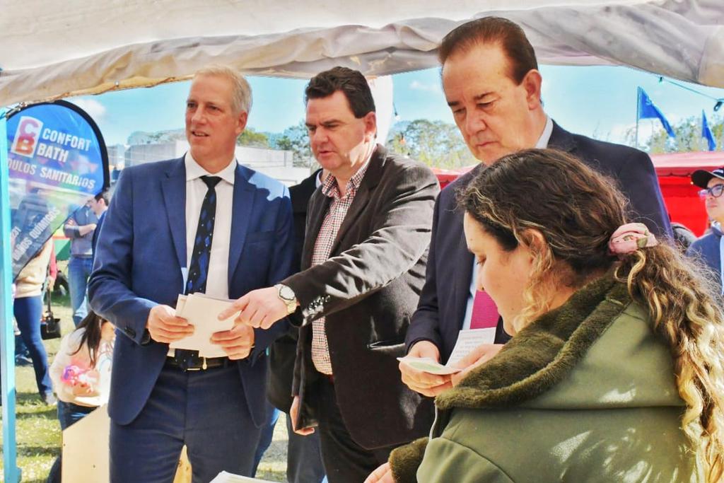 El Intendente Roberto Sponton participó del acto oficial Expo Rrural